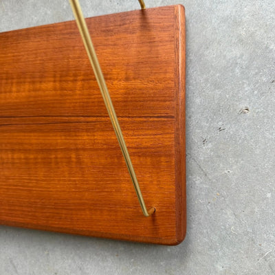 
                  
                    Vintage wandplankje teak ronde hoek - LOUI
                  
                