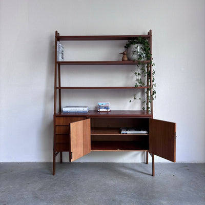 
                  
                    Wandkast - secretaire in teak - LOUI.STORE
                  
                