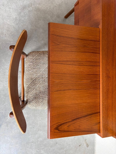 
                  
                    Wandkast - secretaire in teak - LOUI.STORE
                  
                