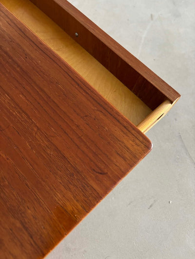 
                  
                    Wandkastje met lade teak - LOUI.STORE
                  
                