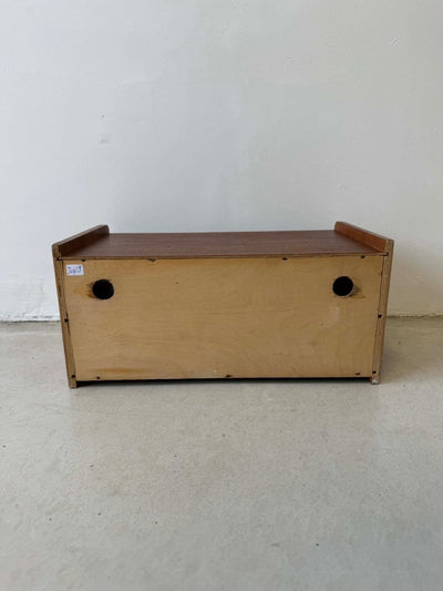 
                  
                    Wandkastje teak met lade en vak - LOUI.STORE
                  
                