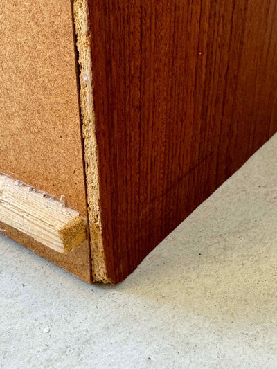 
                  
                    Wandkastje teak met lade hoog - LOUI.STORE
                  
                