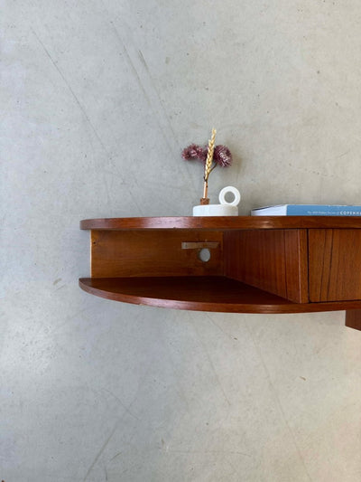 
                  
                    Wandkastje teak met lade - LOUI.STORE
                  
                