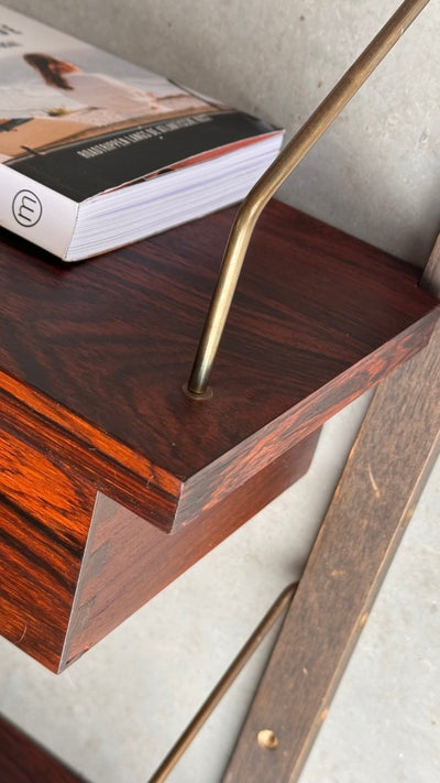 
                  
                    Wandsysteem palissander 2 lades - LOUI.STORE
                  
                