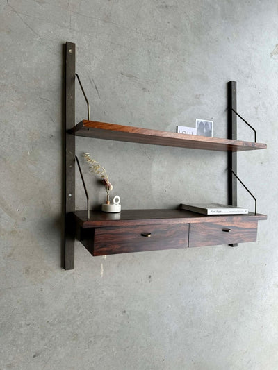 
                  
                    Wandsysteem palissander 2 lades - LOUI.STORE
                  
                