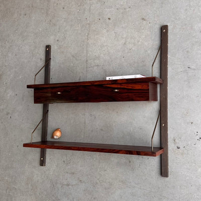 
                  
                    Wandsysteem palissander 2 lades - LOUI.STORE
                  
                