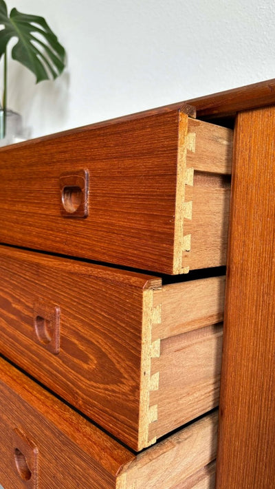 
                  
                    XL lowboard in teak - LOUI.STORE
                  
                