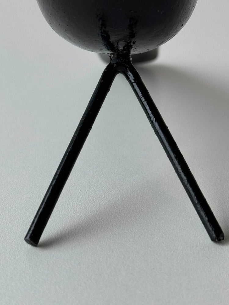 
                  
                    Zwarte vogel - LOUI.STORE
                  
                