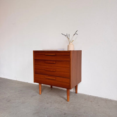 Zweedse ladekast Nils Jonsson Domi Monté serie - LOUI.STORE