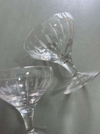 
                  
                    2 vintage likeurglaasjes - LOUI.STORE
                  
                