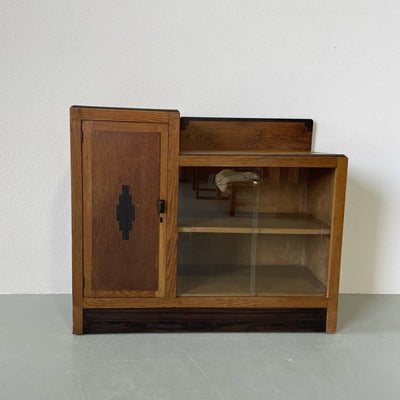 
                  
                    Amsterdamse school kastje - LOUI.STORE
                  
                