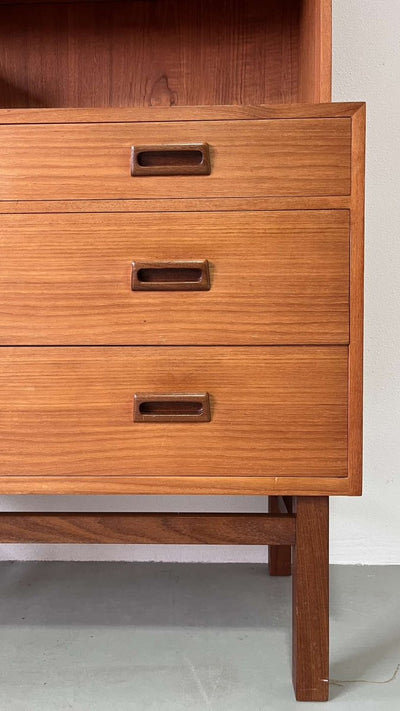 
                  
                    Boekenkast met ladekast - LOUI.STORE
                  
                