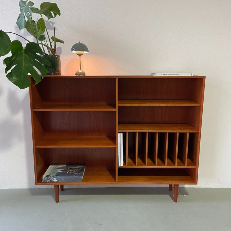 Boekenkast met LP vakken - LOUI.STORE