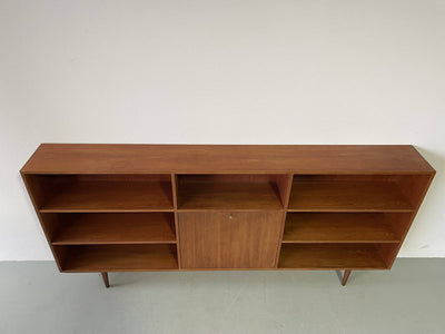 
                  
                    Boekenkast XL - LOUI.STORE
                  
                