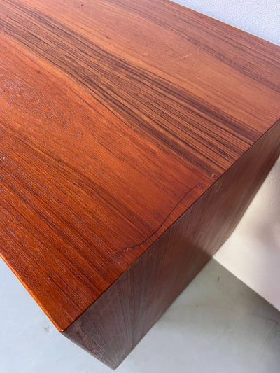 
                  
                    Brouer sideboard teak - LOUI.STORE
                  
                