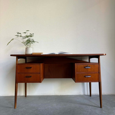 Bureau 2-zijdig Gunnar Nielsen Tibergaard - LOUI.STORE
