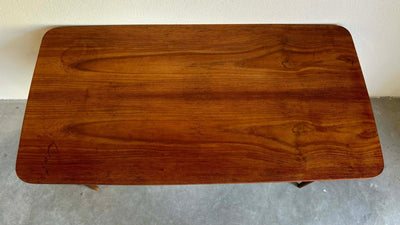 
                  
                    Bureau 2-zijdig Gunnar Nielsen Tibergaard - LOUI.STORE
                  
                