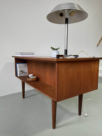 
                  
                    Bureau Deens 2 sides - LOUI.STORE
                  
                