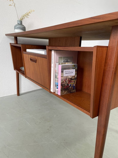 
                  
                    Bureau dubbelzijdig met klep - LOUI.STORE
                  
                