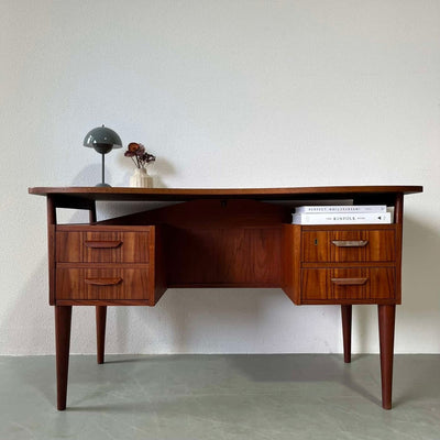 Bureau teak curved 2-zijdig - LOUI.STORE