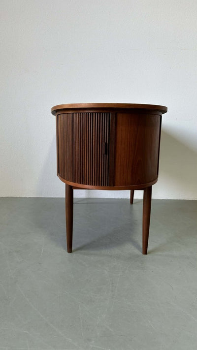 
                  
                    Bureau teak tambour deur - LOUI.STORE
                  
                