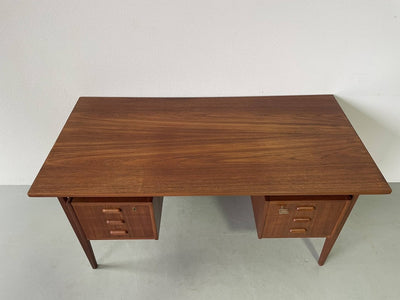 
                  
                    Bureau teak zwevende ladeblokken - LOUI.STORE
                  
                