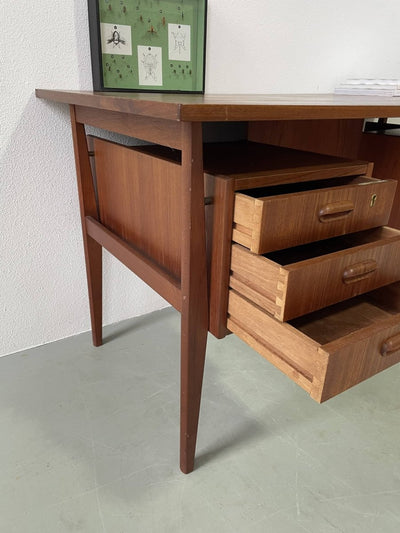 
                  
                    Bureau teak zwevende ladeblokken - LOUI.STORE
                  
                