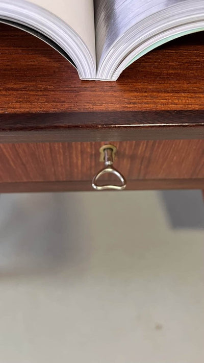 
                  
                    Deens bureau klein model - LOUI.STORE
                  
                