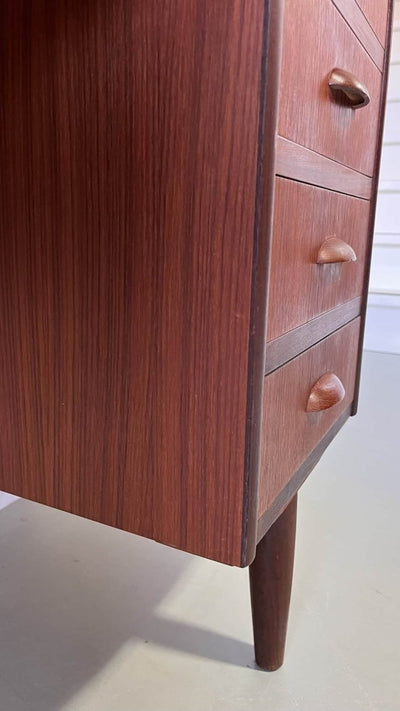 
                  
                    Deens bureau klein model - LOUI.STORE
                  
                