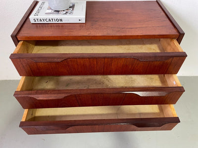 
                  
                    Deens ladekastje teak - LOUI.STORE
                  
                