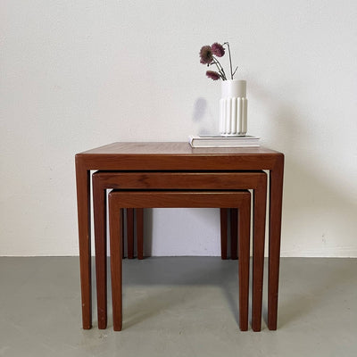 Deens nesting tables - LOUI.STORE