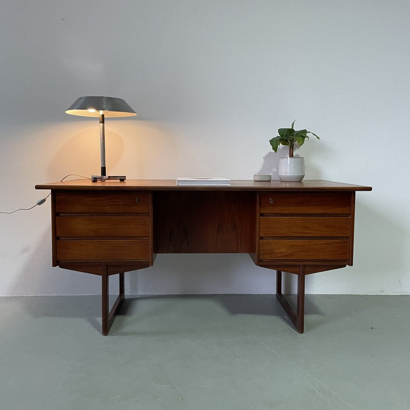 Deens teak bureau - LOUI.STORE