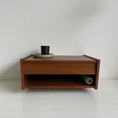 Deens teakhouten wandkastje - LOUI.STORE