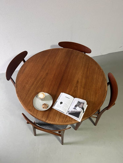 
                  
                    Deense eettafel rond teak - LOUI.STORE
                  
                