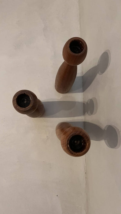 
                  
                    Deense kandelaar teak - LOUI.STORE
                  
                