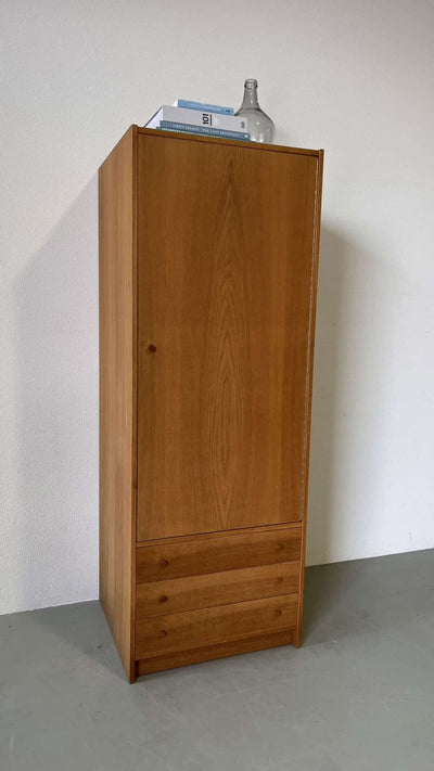 
                  
                    Deense kledingkast - LOUI.STORE
                  
                