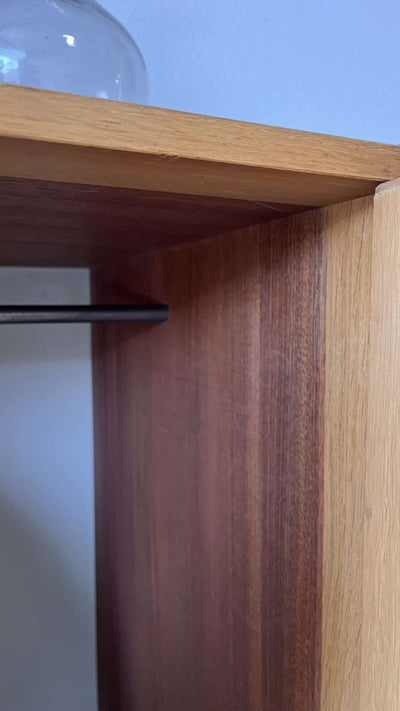 
                  
                    Deense kledingkast - LOUI.STORE
                  
                