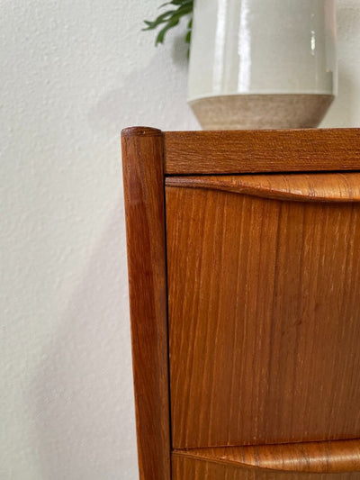 
                  
                    Deense ladekast teak 4* - LOUI.STORE
                  
                