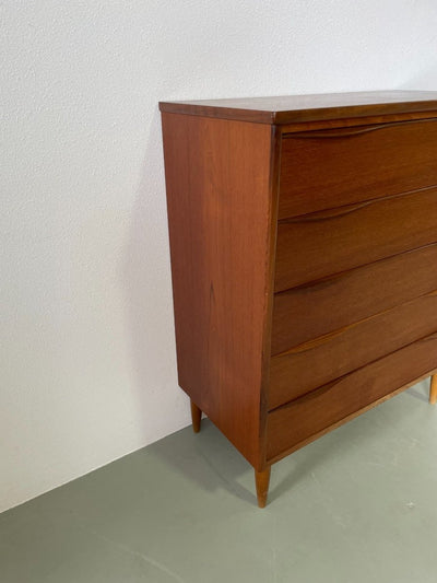 
                  
                    Deense ladekast teak 5* - LOUI.STORE
                  
                