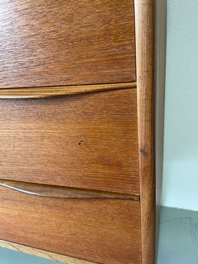 
                  
                    Deense ladekast teak 5* - LOUI.STORE
                  
                