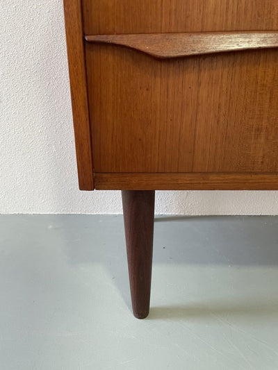 
                  
                    Deense ladekast teak - LOUI.STORE
                  
                