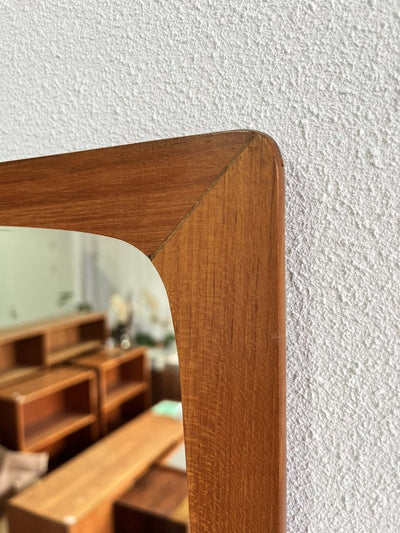 
                  
                    Deense spiegel met vak - LOUI.STORE
                  
                
