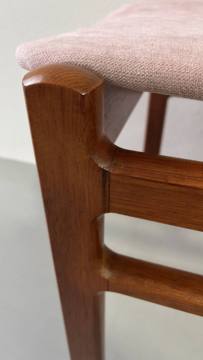 
                  
                    Deense stoelen teak - LOUI.STORE
                  
                