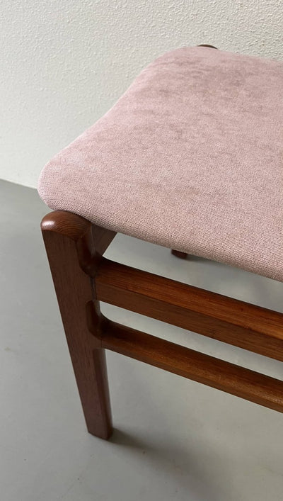 
                  
                    Deense stoelen teak - LOUI.STORE
                  
                
