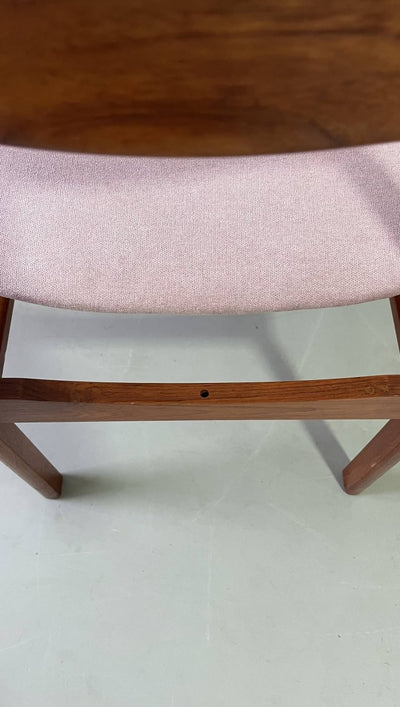 
                  
                    Deense stoelen teak - LOUI.STORE
                  
                