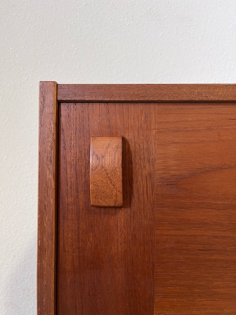 
                  
                    Domino lowboard teak - LOUI.STORE
                  
                