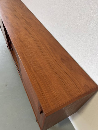 
                  
                    Domino lowboard teak - LOUI.STORE
                  
                