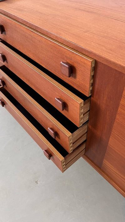 
                  
                    Domino lowboard teak - LOUI.STORE
                  
                