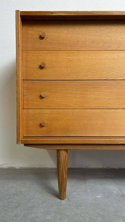 
                  
                    Domino sidebord eiken - LOUI.STORE
                  
                