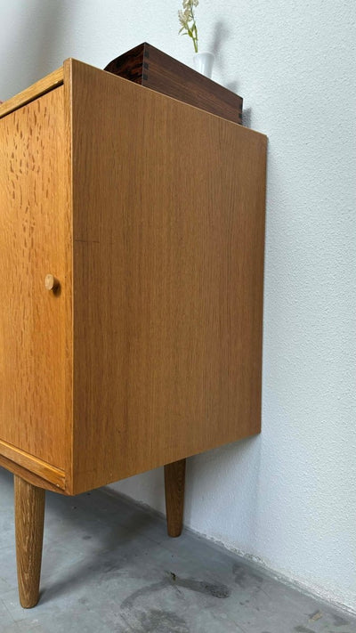 
                  
                    Domino sidebord eiken - LOUI.STORE
                  
                